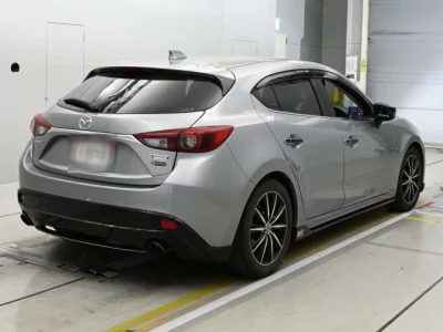 Mazda AXELA  с аукциона в Японии