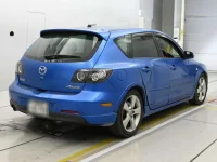 Mazda AXELA лот № 90541 оценка 2  с аукциона в Японии 1