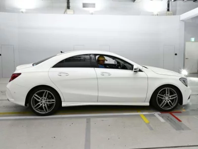 Mercedes-Benz CLA CLASS