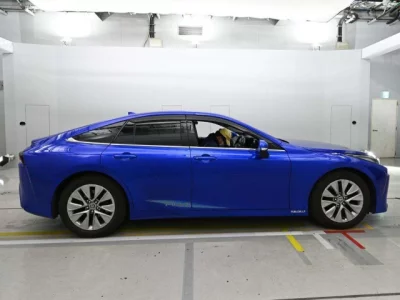 Toyota MIRAI  с аукциона в Японии
