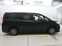 Toyota NOAH лот № 30733 оценка R  с аукциона в Японии 2