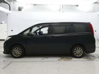 Toyota NOAH лот № 30733 оценка R  с аукциона в Японии 3