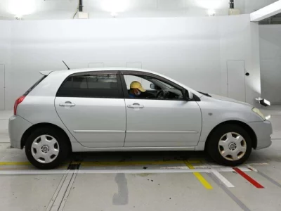 Toyota COROLLA RUNX  с аукциона в Японии