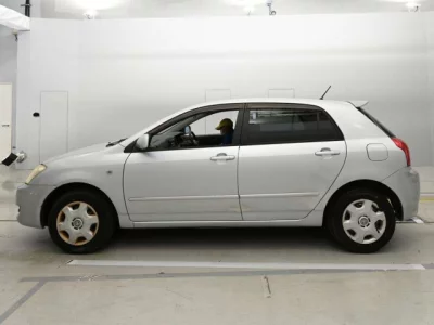 Toyota COROLLA RUNX  с аукциона в Японии