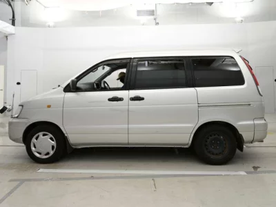 Toyota Lite Ace Noah