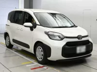 Toyota SIENTA лот № 36503 оценка 4  с аукциона в Японии 4
