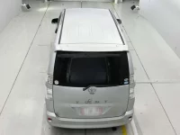 Toyota VOXY лот № 90589 оценка 3  с аукциона в Японии 7