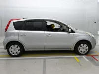 Nissan NOTE лот № 90556 оценка 3.5  с аукциона в Японии 2