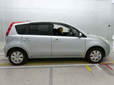 Nissan NOTE  с аукциона в Японии