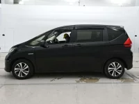 Honda FREED лот № 30709 оценка 3.5  с аукциона в Японии 3