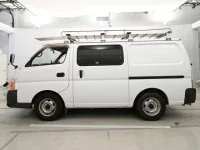 Nissan CARAVAN VAN лот № 40157 оценка RA  с аукциона в Японии 3