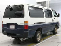 Toyota HIACE VAN лот № 40152 оценка R  с аукциона в Японии 1