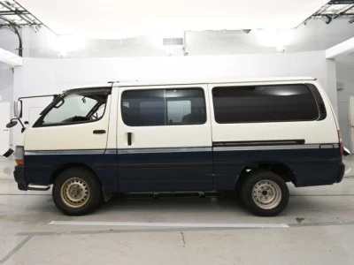 Toyota HIACE VAN  с аукциона в Японии