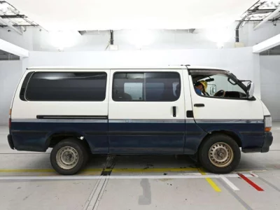 Toyota HIACE VAN  с аукциона в Японии