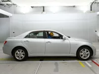 Toyota MARK X лот № 10331 оценка R  с аукциона в Японии 2