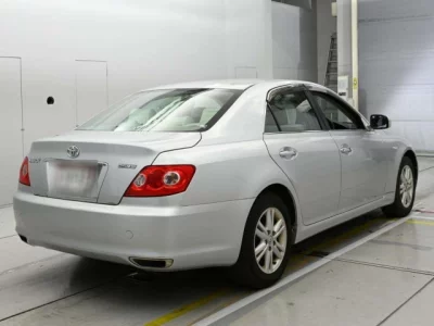 Toyota MARK X  с аукциона в Японии