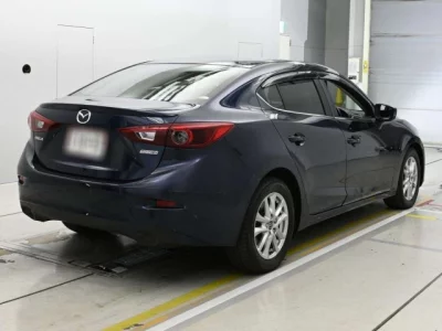 Mazda AXELA  с аукциона в Японии