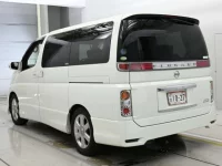 Nissan ELGRAND лот № 90624 оценка 4  с аукциона в Японии 5