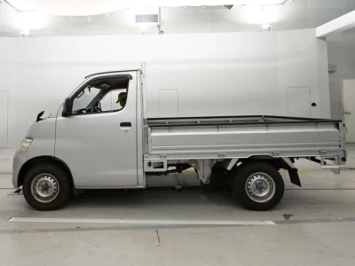 Toyota TOWN ACE TRUCK  с аукциона в Японии