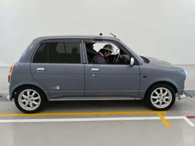 Daihatsu MIRA