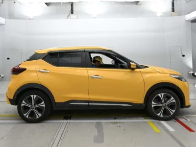 Nissan KICKS