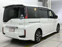 Honda STEP WAGON лот № 30747 оценка 3.5  с аукциона в Японии 1