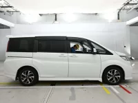 Honda STEP WAGON лот № 30747 оценка 3.5  с аукциона в Японии 2