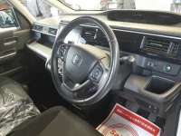 Honda STEP WAGON лот № 30747 оценка 3.5  с аукциона в Японии 8