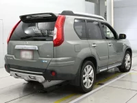 Nissan X-TRAIL лот № 30752 оценка 3.5  с аукциона в Японии 1
