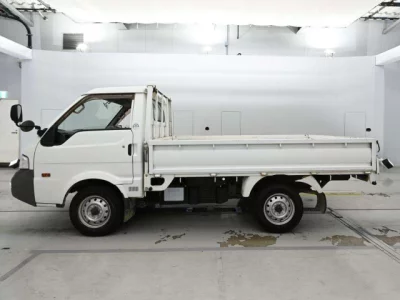 Mazda BONGO  с аукциона в Японии