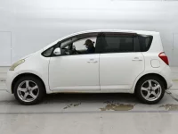 Toyota RACTIS лот № 90661 оценка 3.5  с аукциона в Японии 3