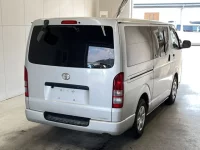 Toyota HIACE VAN лот № 3026 оценка 3.5  с аукциона в Японии 1