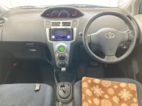 Toyota VITZ лот № 20 оценка 3.5  с аукциона в Японии 2