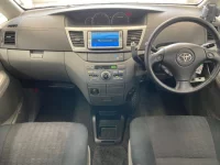 Toyota VOXY лот № 3322 оценка 3.5  с аукциона в Японии 2