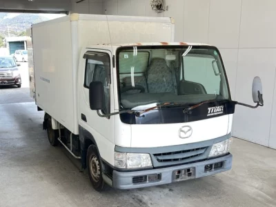 Mazda TITAN  с аукциона в Японии