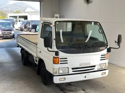 Mazda TITAN  с аукциона в Японии