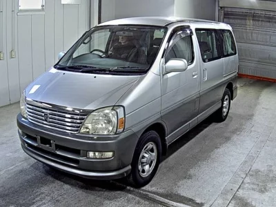 Toyota HIACE REGIUS  с аукциона в Японии