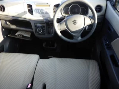 Suzuki WAGON R  с аукциона в Японии