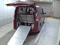 Nissan SERENA лот № 8184 оценка 3.5  с аукциона в Японии 4