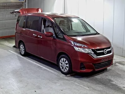 Nissan SERENA  с аукциона в Японии