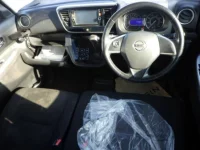 Nissan DAYZ ROOX лот № 8142 оценка 3.5  с аукциона в Японии 2