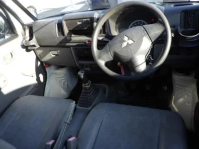 Mitsubishi MINICAB VAN