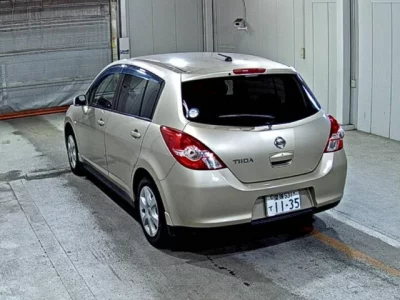Nissan TIIDA