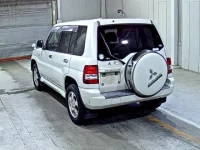 Mitsubishi PAJERO IO лот № 4026 оценка 3.5  с аукциона в Японии 1