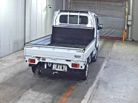 Suzuki CARRY TRUCK лот № 4037 оценка R  с аукциона в Японии 4