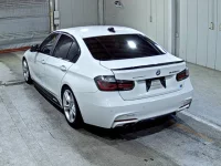 BMW 3-Series лот № 3010 оценка 4  с аукциона в Японии 1