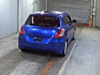 Suzuki SWIFT лот № 8217 оценка R  с аукциона в Японии 3