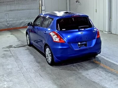 Suzuki SWIFT  с аукциона в Японии