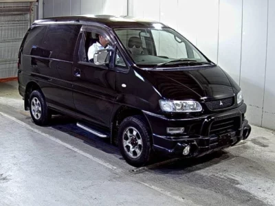 Mitsubishi DELICA
