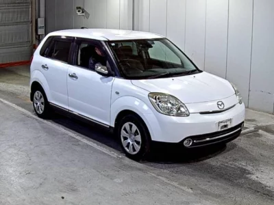 Mazda VERISA